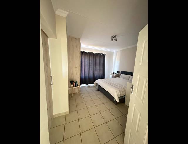 3 BEDROOM TOWNHOUSE FOR SALE IN WATERVAL EAST